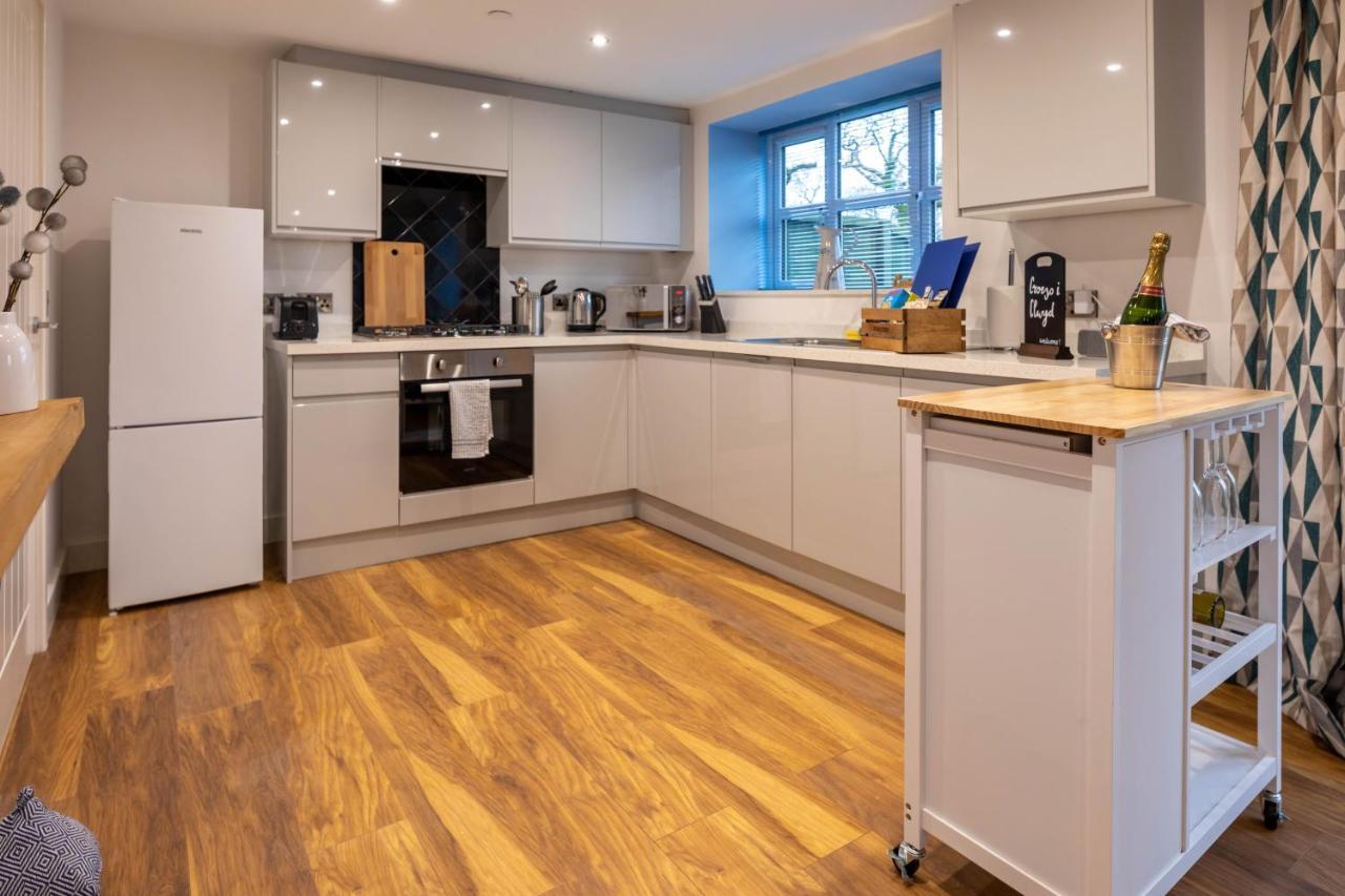 Bodfari Caer Fedwen Barns Clwyd Cottage Two Bed, Barn Conversion With Private Hot Tub מראה חיצוני תמונה