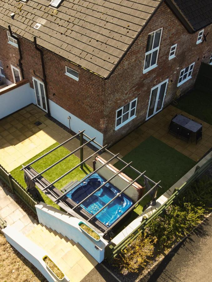 Bodfari Caer Fedwen Barns Clwyd Cottage Two Bed, Barn Conversion With Private Hot Tub מראה חיצוני תמונה